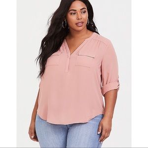 Torrid Harper Georgette Blush Top in Large (0x)